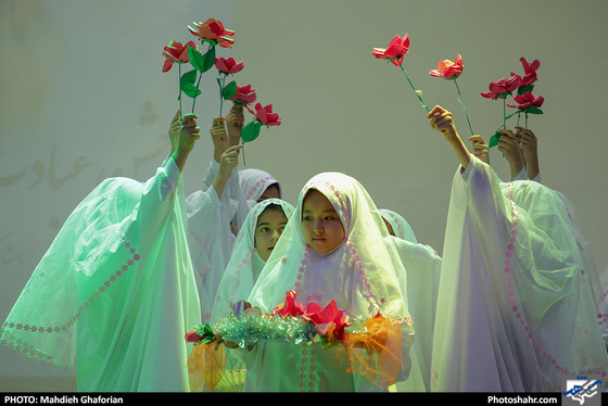 آیین جشن تکلیف دختران - عکس : مهدیه غفوریان / شهرآرا