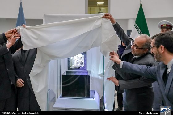 رونمایی از نقش برجسته سرباز هخامنشی در موزه بزرگ خراسان  - عکاس: محسن بخشنده / شهرآرا