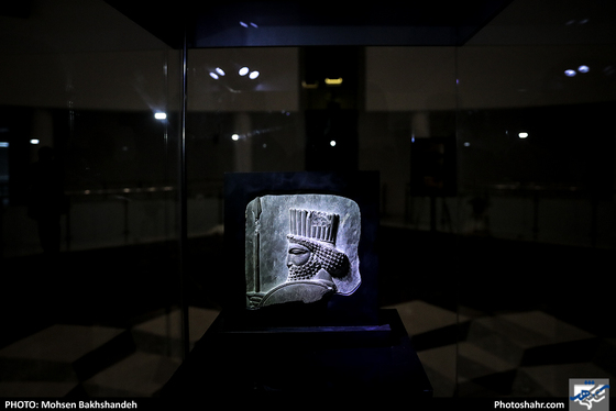 رونمایی از نقش برجسته سرباز هخامنشی در موزه بزرگ خراسان  - عکاس: محسن بخشنده / شهرآرا