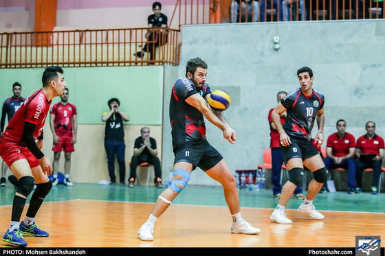 لیگ برتر والیبال / پیام  خراسان و  شهرداری ارومیه