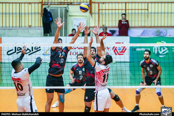 لیگ برتر والیبال / پیام  خراسان و  شهرداری ارومیه