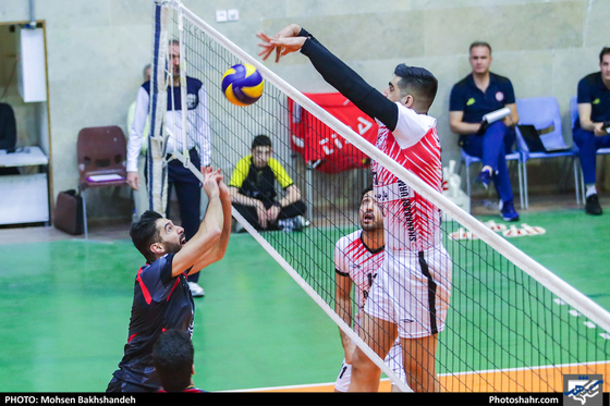 لیگ برتر والیبال / پیام  خراسان و  شهرداری ارومیه