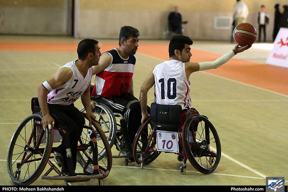 مسابقات سوپرلیگ بسکتبال با ویلچر/ مسابقه شهید فیاض بخش مشهد و کالسمین زنجان‎ / عکس: محسن بخشنده / شهرآرا