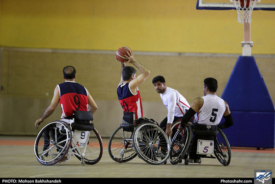 مسابقات سوپرلیگ بسکتبال با ویلچر/ مسابقه شهید فیاض بخش مشهد و کالسمین زنجان‎ / عکس: محسن بخشنده / شهرآرا