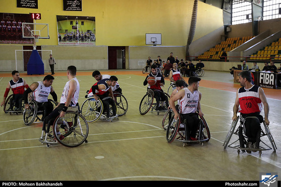 مسابقات سوپرلیگ بسکتبال با ویلچر/ مسابقه شهید فیاض بخش مشهد و کالسمین زنجان‎ / عکس: محسن بخشنده / شهرآرا