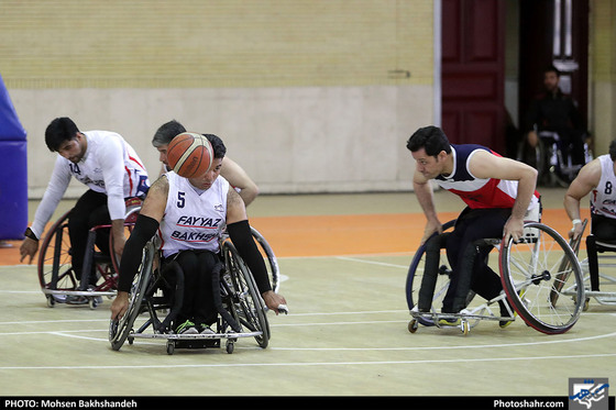مسابقات سوپرلیگ بسکتبال با ویلچر/ مسابقه شهید فیاض بخش مشهد و کالسمین زنجان‎ / عکس: محسن بخشنده / شهرآرا