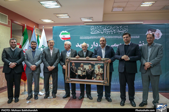 نشست صمیمی شهردار مشهد با تیم فوتسال فرش آرا -عکاس: محسن بخشنده / شهرآرا