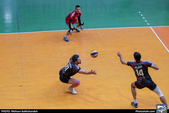 لیگ برتر والیبال مسابقه پیام مشهد و عقاب نهاجا تهران -عکاس: محسن بخشنده / شهرآرا