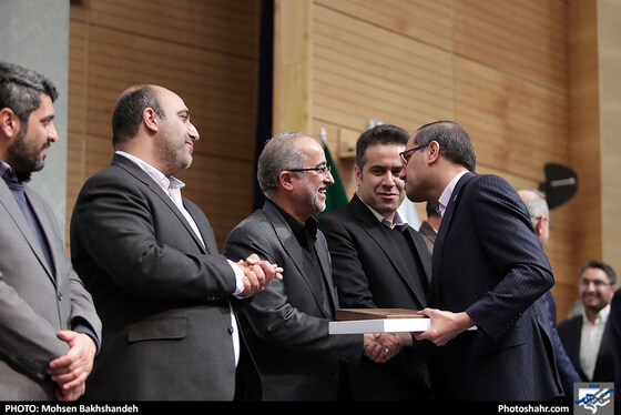 مراسم رونمایی از برنامه عملیاتی میان مدت شهرداری مشهد