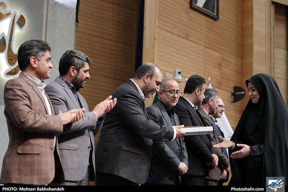 مراسم رونمایی از برنامه عملیاتی میان مدت شهرداری مشهد