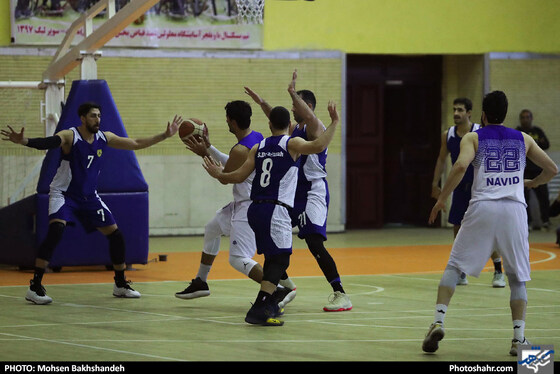 لیگ برتر بسکتبال / آویژه صنعت پارسای مشهد و پالایش نفت آبادان - عکاس: محسن بخشنده / شهرآرا