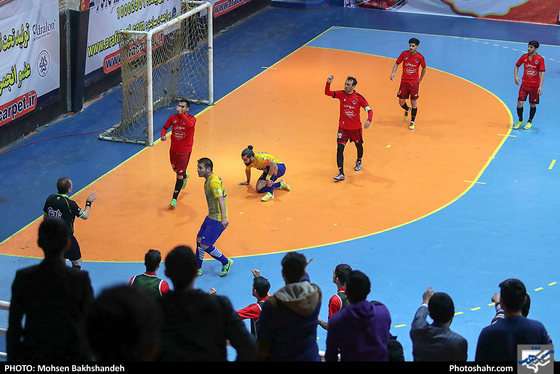لیگ برتر فوتسال/ فرش آرا مشهد و سوهان محمد سیما قم- عکاس: محسن بخشنده/ شهرآرا