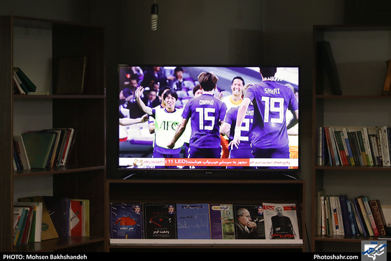 48‌سال نگاه با حسرت - عکس: محسن بخشنده / شهرآرا