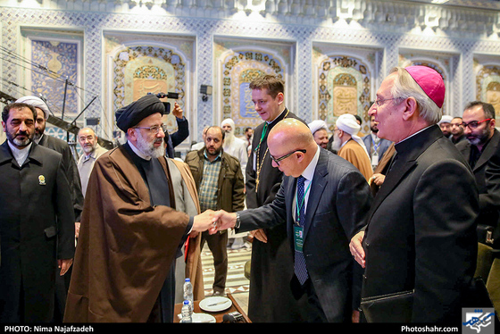 نخستین همایش بین‌المللی «امام‌رضا علیه‌السلام و گفتگوی ادیان»-عکس: نیما نجف‌زاده/شهرآرا