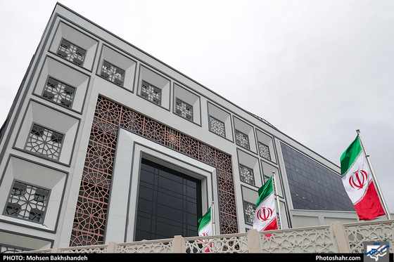  افتتاح کتابخانه مرکزی مشهد با حضور وزیر ارشاد 