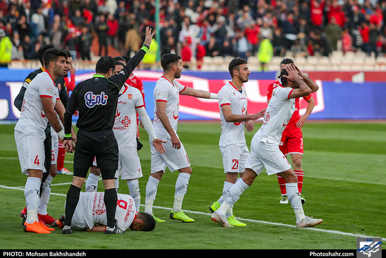 هفته شانزدهم لیگ برتر فوتبال/دیدار تیم های پرسپولیس و پدیده-عکاس:محسن بخشنده/شهرآرا