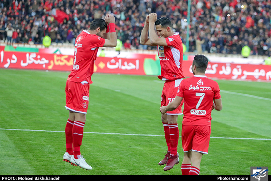 هفته شانزدهم لیگ برتر فوتبال/دیدار تیم های پرسپولیس و پدیده-عکاس:محسن بخشنده/شهرآرا
