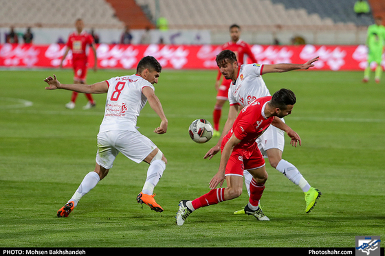 هفته شانزدهم لیگ برتر فوتبال/دیدار تیم های پرسپولیس و پدیده-عکاس:محسن بخشنده/شهرآرا