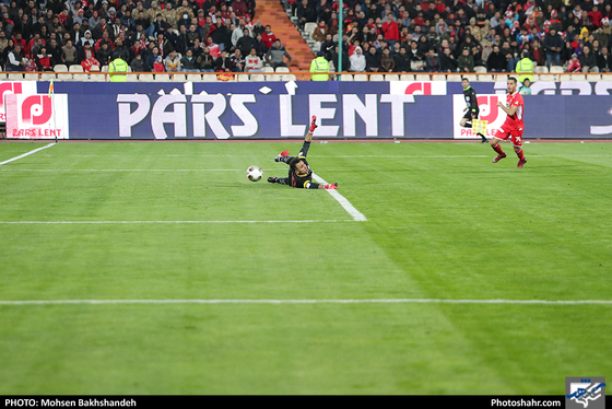 هفته شانزدهم لیگ برتر فوتبال/دیدار تیم های پرسپولیس و پدیده-عکاس:محسن بخشنده/شهرآرا