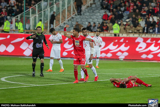 هفته شانزدهم لیگ برتر فوتبال/دیدار تیم های پرسپولیس و پدیده-عکاس:محسن بخشنده/شهرآرا