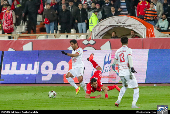 هفته شانزدهم لیگ برتر فوتبال/دیدار تیم های پرسپولیس و پدیده-عکاس:محسن بخشنده/شهرآرا