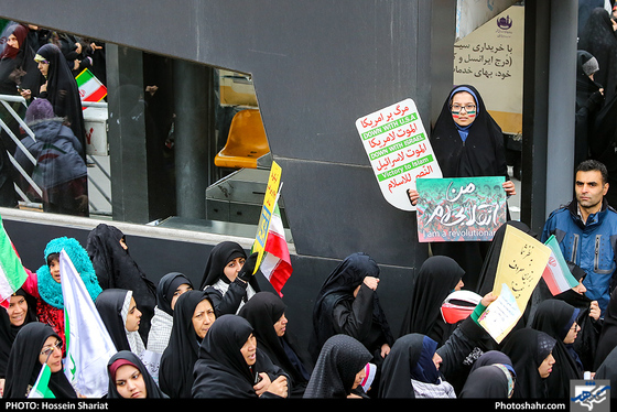 چهلمین جشن انقلاب-عکاس:حسین شریعت/شهرآرا