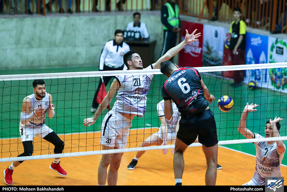 لیگ برتر والیبال مسابقه پیام مشهد و شهرداری گنبد-عکاس:محسن بخشنده/شهرآرا