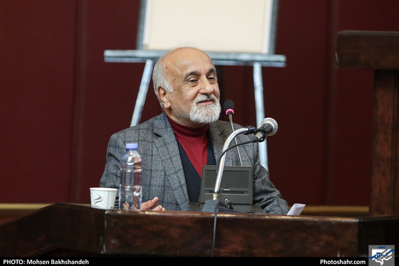 نشست هم اندیشی استاندار خراسان رضوی با مدیران و سردبیران رسانه های استان-عکاس: محسن بخشنده/ شهرآرا