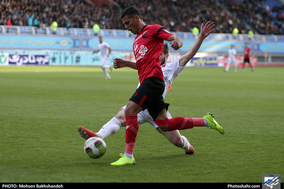 لیگ برتر فوتبال / دیدار پدیده شهرخودرو مشهد و سپیدرود رشت