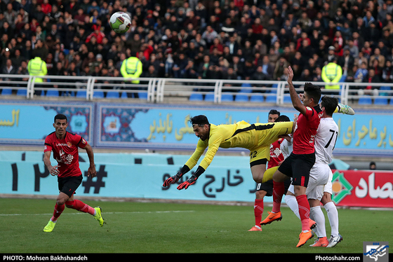لیگ برتر فوتبال / دیدار پدیده شهرخودرو مشهد و سپیدرود رشت