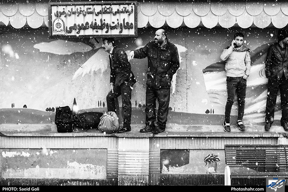 ورودی 2، جایگاه 4، اتوبوس 10 / عکس: سعیدگلی / شهرآرا