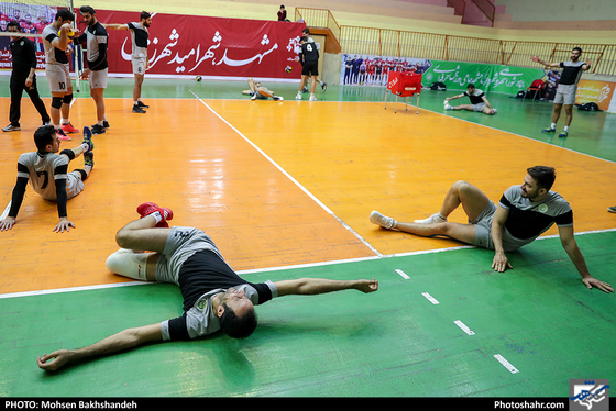 آخرین جلسه تمرین تیم والیبال پیام خراسان پیش از بازی با شهرداری سیرجان-عکاس: محسن بخشنده/ شهرآرا