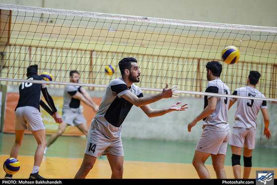 آخرین جلسه تمرین تیم والیبال پیام خراسان پیش از بازی با شهرداری سیرجان-عکاس: محسن بخشنده/ شهرآرا