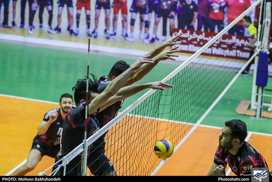لیگ برتر والیبال / مسابقه پیام مشهد و فولاد سیرجان-عکاس: محسن بخشنده/ شهرآرا