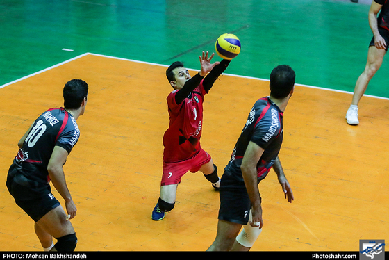 لیگ برتر والیبال / مسابقه پیام مشهد و فولاد سیرجان-عکاس: محسن بخشنده/ شهرآرا