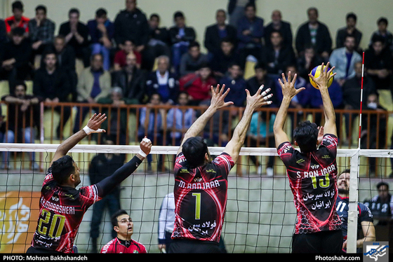 لیگ برتر والیبال / مسابقه پیام مشهد و فولاد سیرجان-عکاس: محسن بخشنده/ شهرآرا