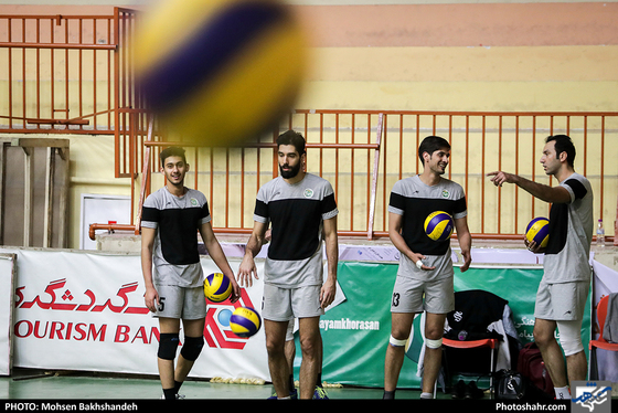 آخرین جلسه تمرین تیم والیبال پیام خراسان پیش از بازی با شهرداری ورامین-عکاس: محسن بخشنده/ شهرآرا