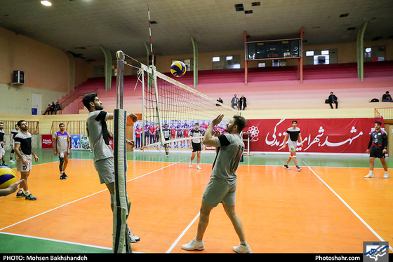 آخرین جلسه تمرین تیم والیبال پیام خراسان پیش از بازی با شهرداری ورامین-عکاس: محسن بخشنده/ شهرآرا