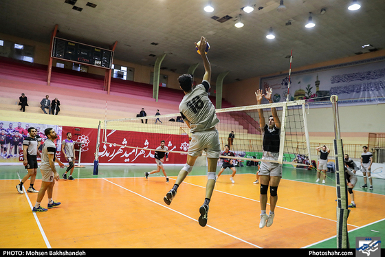 آخرین جلسه تمرین تیم والیبال پیام خراسان پیش از بازی با شهرداری ورامین-عکاس: محسن بخشنده/ شهرآرا