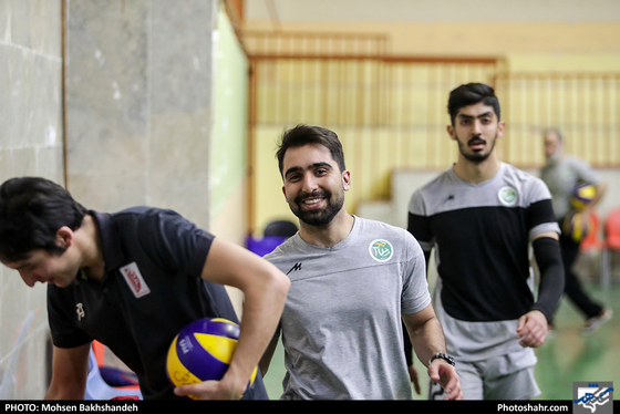 آخرین جلسه تمرین تیم والیبال پیام خراسان پیش از بازی با شهرداری ورامین-عکاس: محسن بخشنده/ شهرآرا
