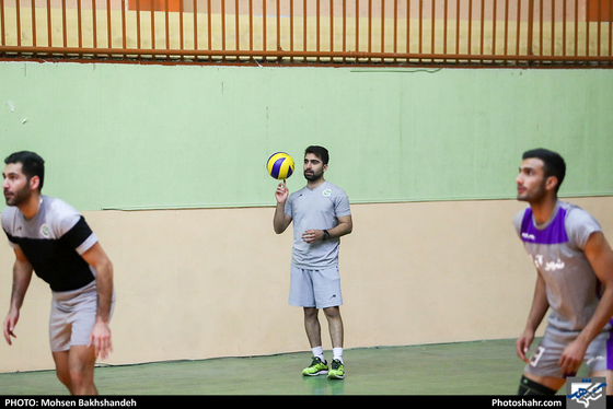 آخرین جلسه تمرین تیم والیبال پیام خراسان پیش از بازی با شهرداری ورامین-عکاس: محسن بخشنده/ شهرآرا