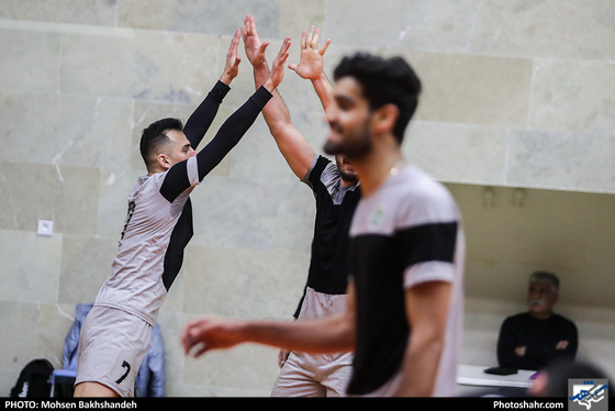 آخرین جلسه تمرین تیم والیبال پیام خراسان پیش از بازی با شهرداری ورامین-عکاس: محسن بخشنده/ شهرآرا