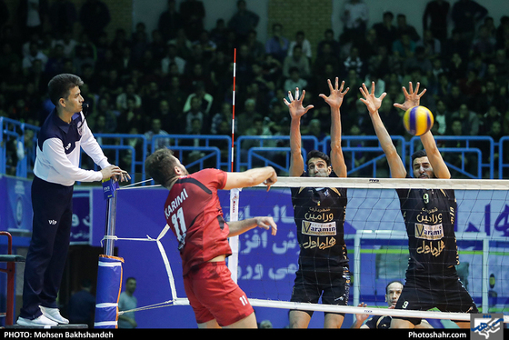 لیگ برتر والیبال / پیام مشهد و شهرداری ورامین-عکاس: محسن بخشنده/ شهرآرا