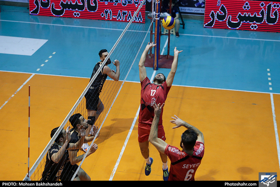 لیگ برتر والیبال / پیام مشهد و شهرداری ورامین-عکاس: محسن بخشنده/ شهرآرا