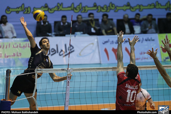 لیگ برتر والیبال / پیام مشهد و شهرداری ورامین-عکاس: محسن بخشنده/ شهرآرا