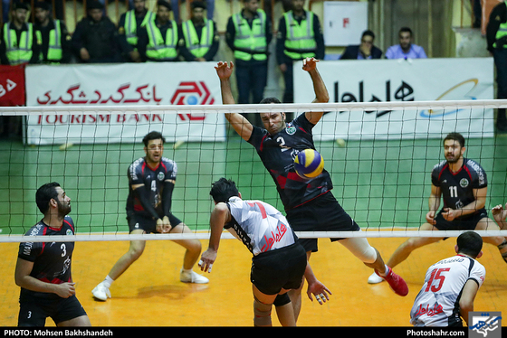 دیدار نیمه نهایی لیگ برتر والیبال / پیام مشهد مقابل شهرداری ورامین-عکاس: محسن بخشنده/ شهرآرا