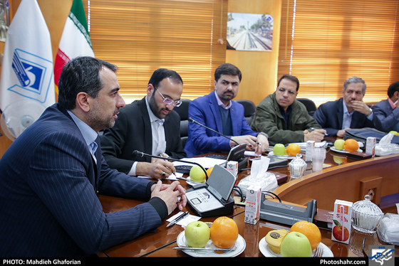 نشست خبری مدیر عامل قطار شهری مشهد-عکاس: مهدیه غفوریان/ شهرآرا