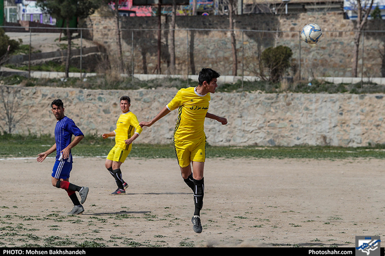 دومین دوره مسابقات فوتبال زمین خاکی حاشیه شهر مشهد-عکاس: محسن بخشنده/ شهرآرا