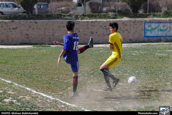 دومین دوره مسابقات فوتبال زمین خاکی حاشیه شهر مشهد-عکاس: محسن بخشنده/ شهرآرا