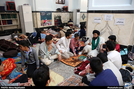 آیین معنوی اعتکاف در حرم امام رضا (ع)